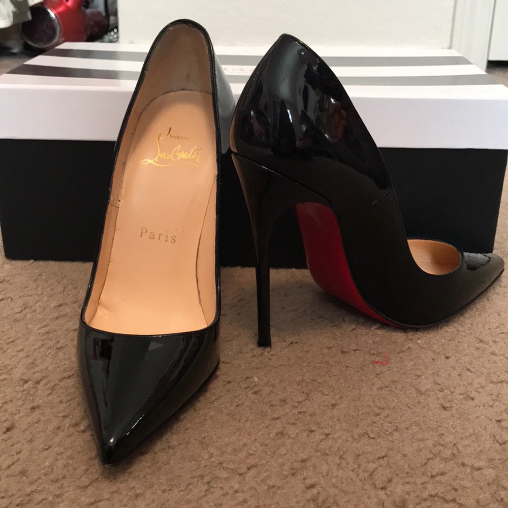 Size 34 Christian Louboutin So Kate heels